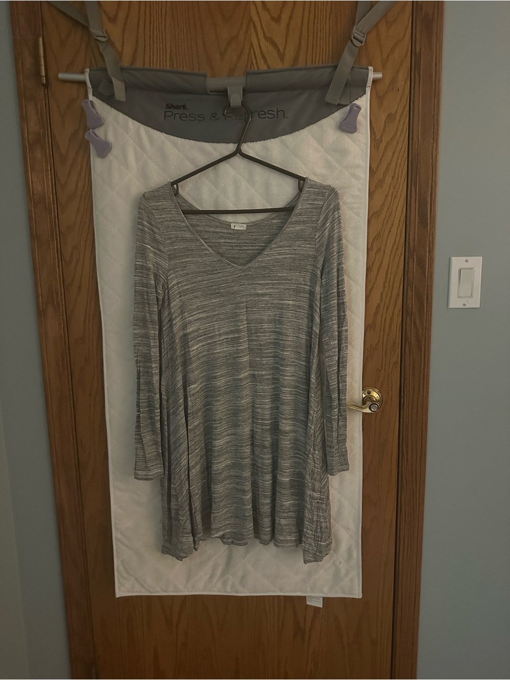 Garage Gray Heathered V-Neck Long Sleeve Dress